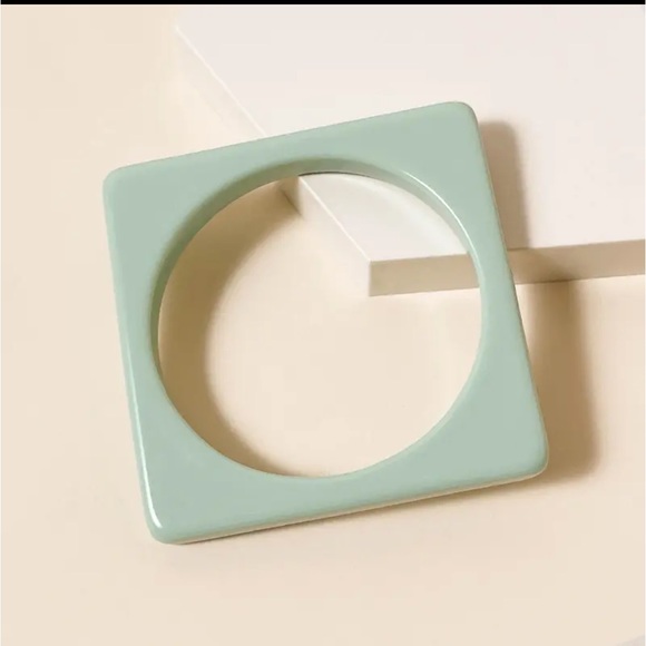 New Acrylic Geometric Bracelet - Picture 1 of 1